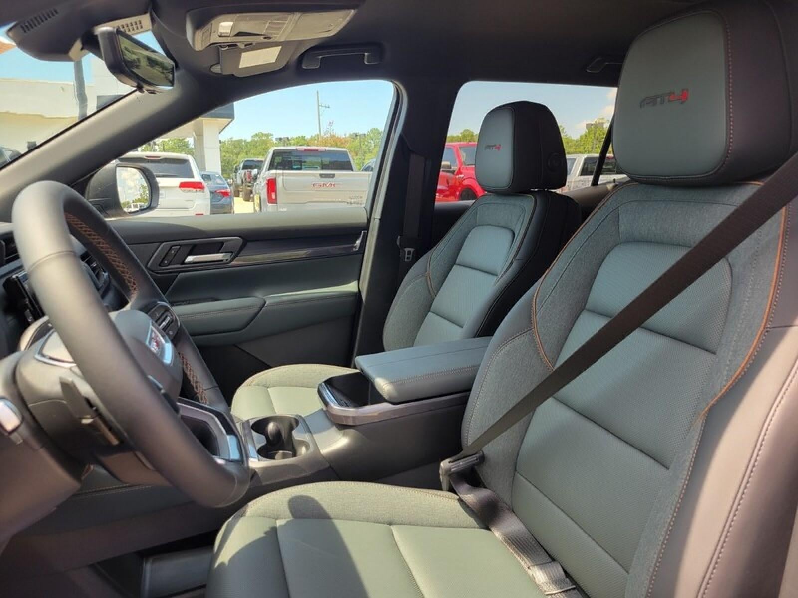2027 GMC Terrain AWD 4dr AT4