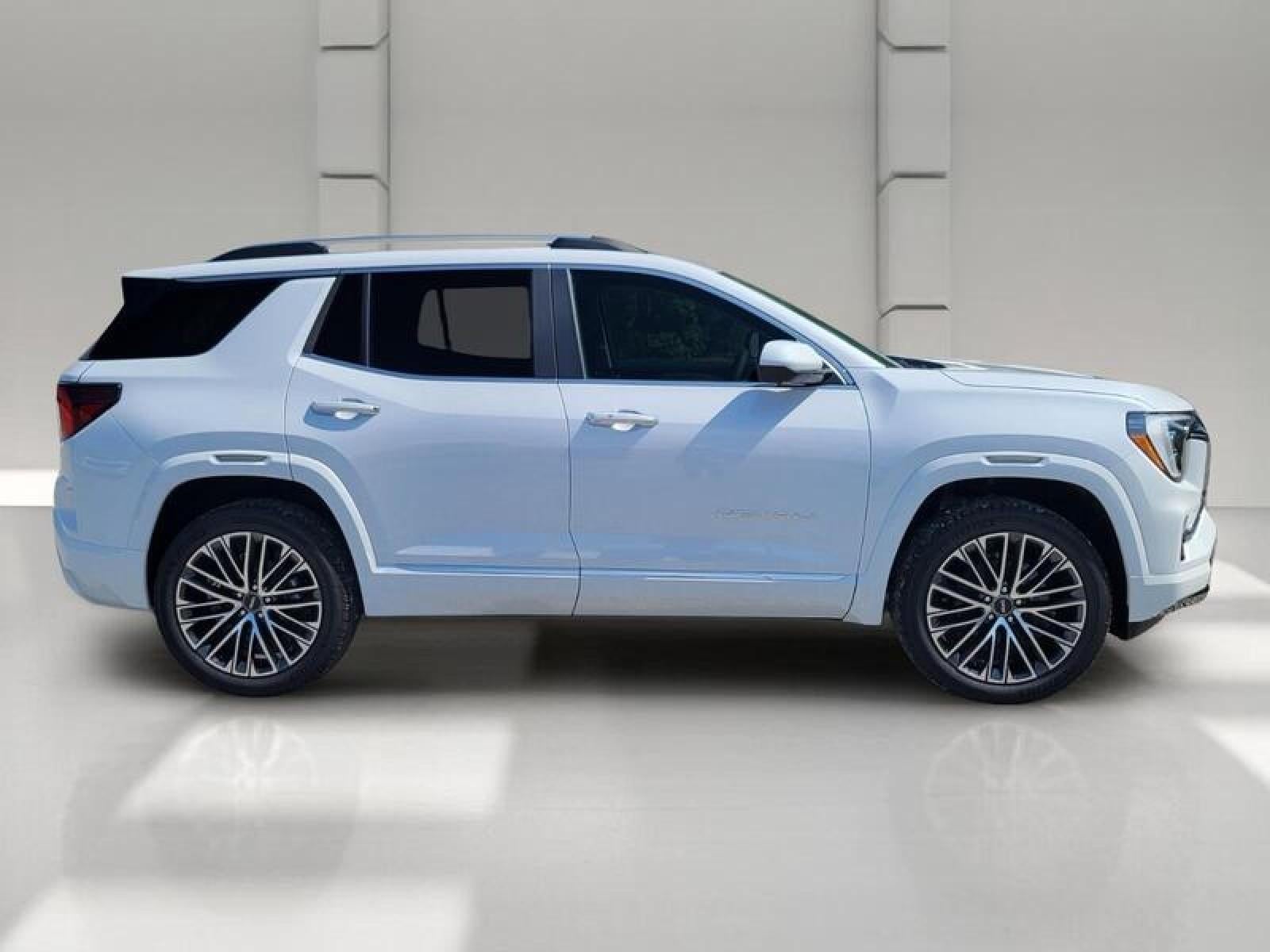 2027 GMC Terrain AWD 4dr Denali