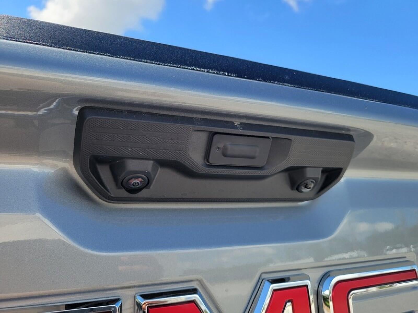 2026 GMC Sierra 1500 Crew Cab Short Box 2-Wheel Drive Pro