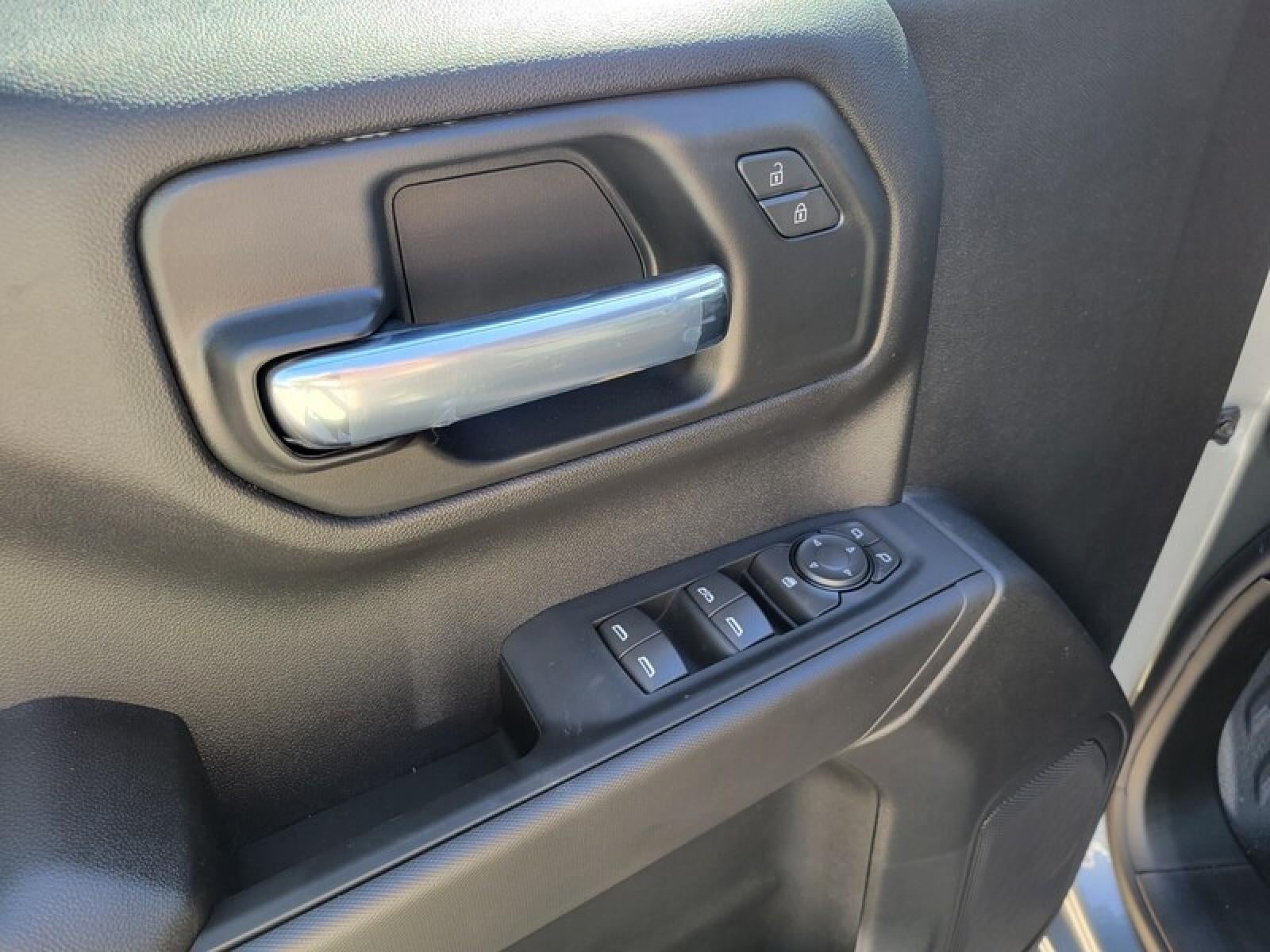 2026 GMC Sierra 1500 Crew Cab Short Box 2-Wheel Drive Pro