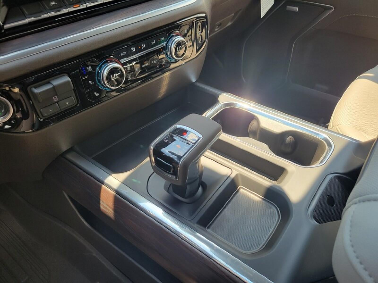 2026 GMC Sierra 1500 Crew Cab Short Box 2-Wheel Drive SLT