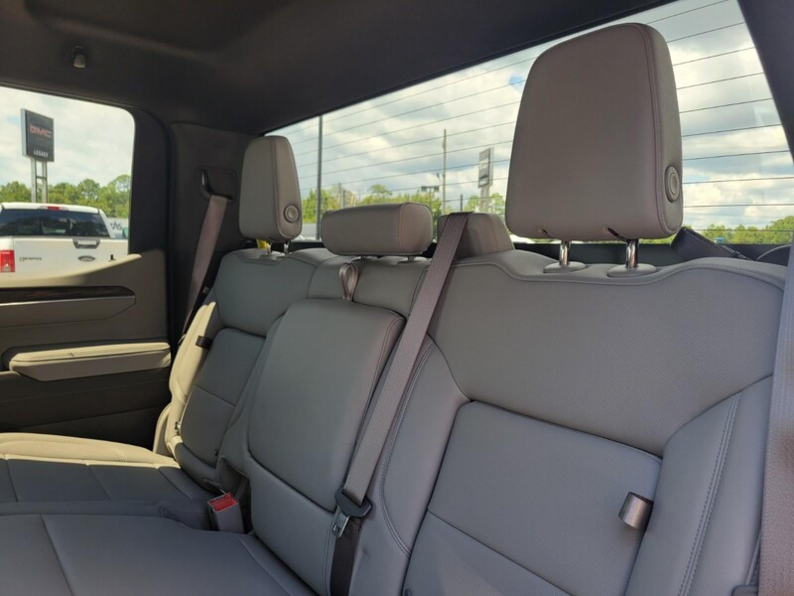 2026 GMC Sierra 1500 Crew Cab Short Box 2-Wheel Drive SLT