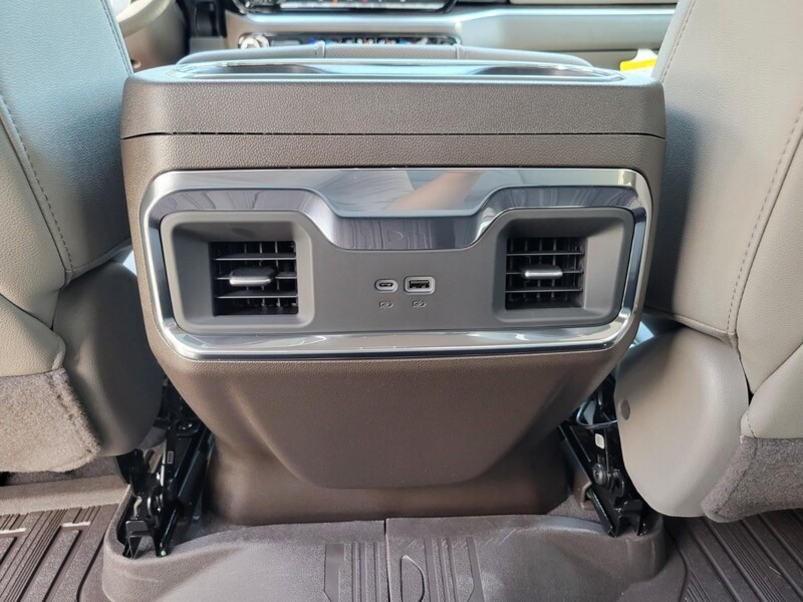 2026 GMC Sierra 1500 Crew Cab Short Box 2-Wheel Drive SLT