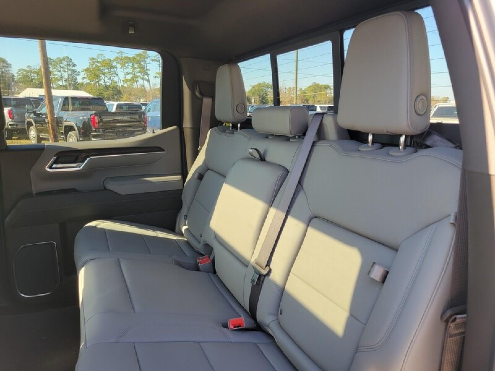 2026 GMC Sierra 1500 Crew Cab Short Box 2-Wheel Drive SLT