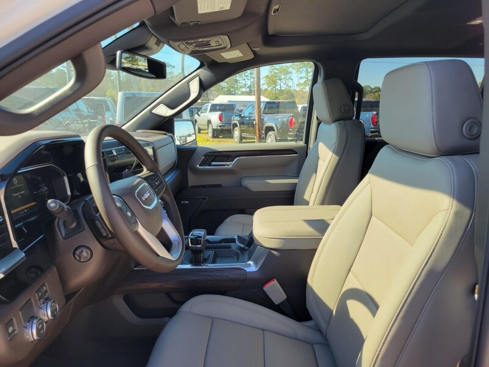 2026 GMC Sierra 1500 Crew Cab Short Box 2-Wheel Drive SLT