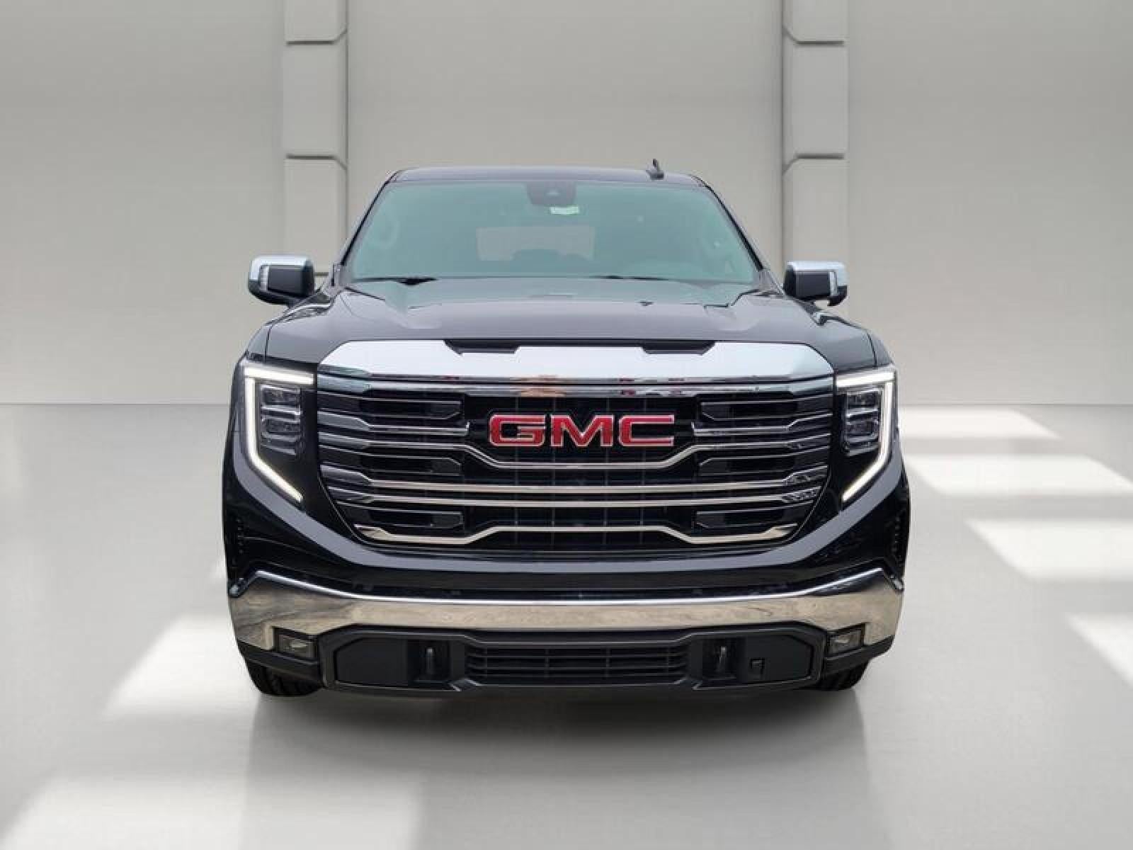 2026 GMC Sierra 1500 Crew Cab Short Box 2-Wheel Drive SLT