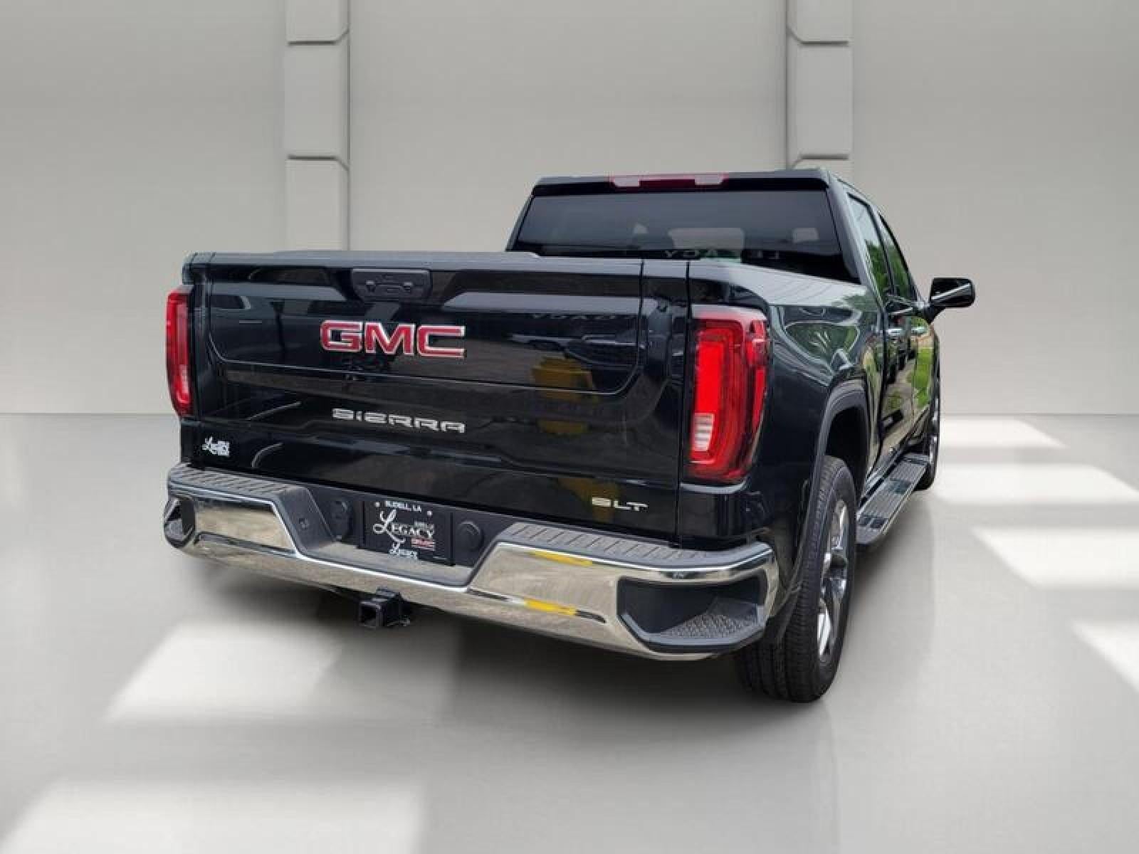 2026 GMC Sierra 1500 Crew Cab Short Box 2-Wheel Drive SLT