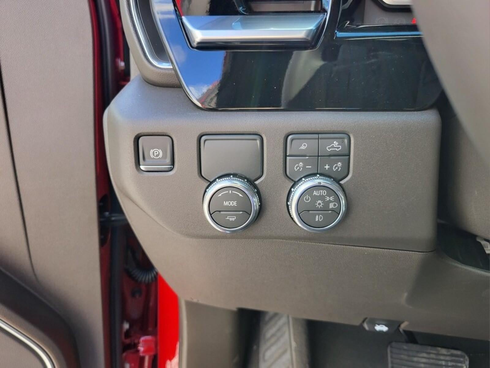 2026 GMC Sierra 1500 Crew Cab Short Box 2-Wheel Drive SLT