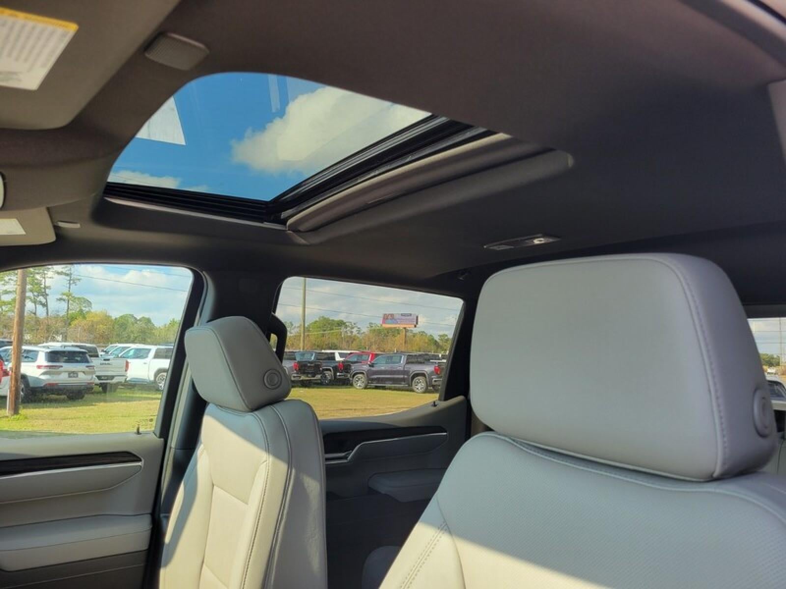 2026 GMC Sierra 1500 Crew Cab Short Box 2-Wheel Drive SLT