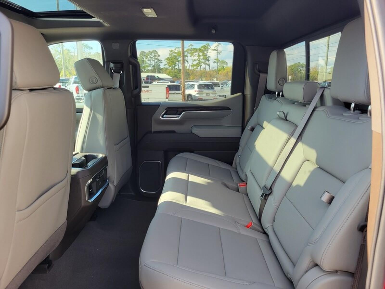 2026 GMC Sierra 1500 Crew Cab Short Box 2-Wheel Drive SLT