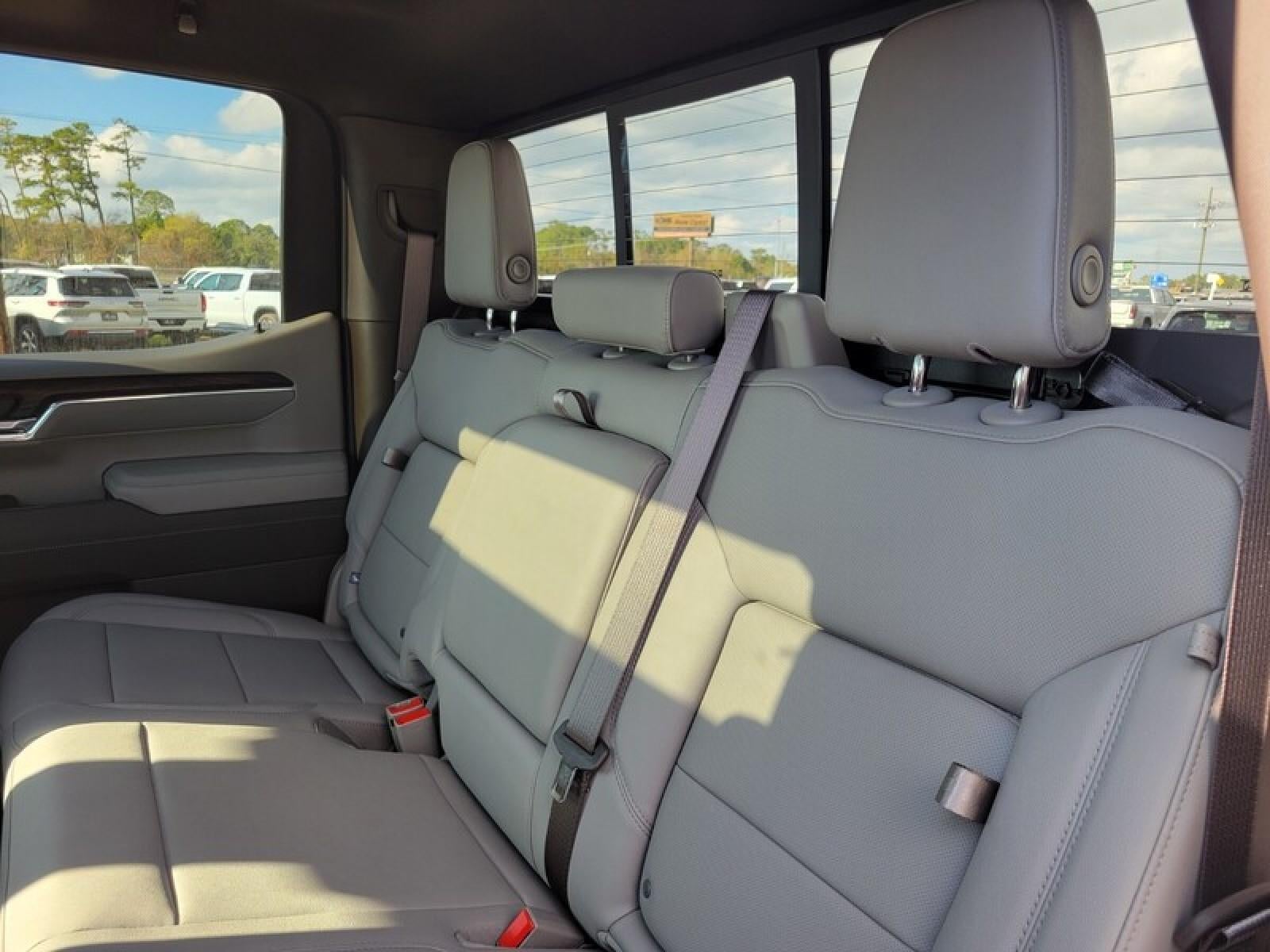 2026 GMC Sierra 1500 Crew Cab Short Box 2-Wheel Drive SLT