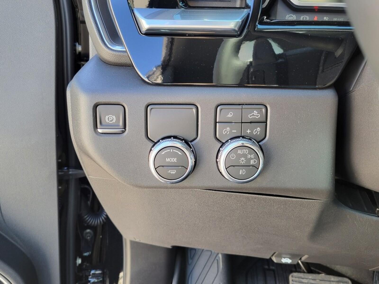 2026 GMC Sierra 1500 Crew Cab Short Box 2-Wheel Drive SLT