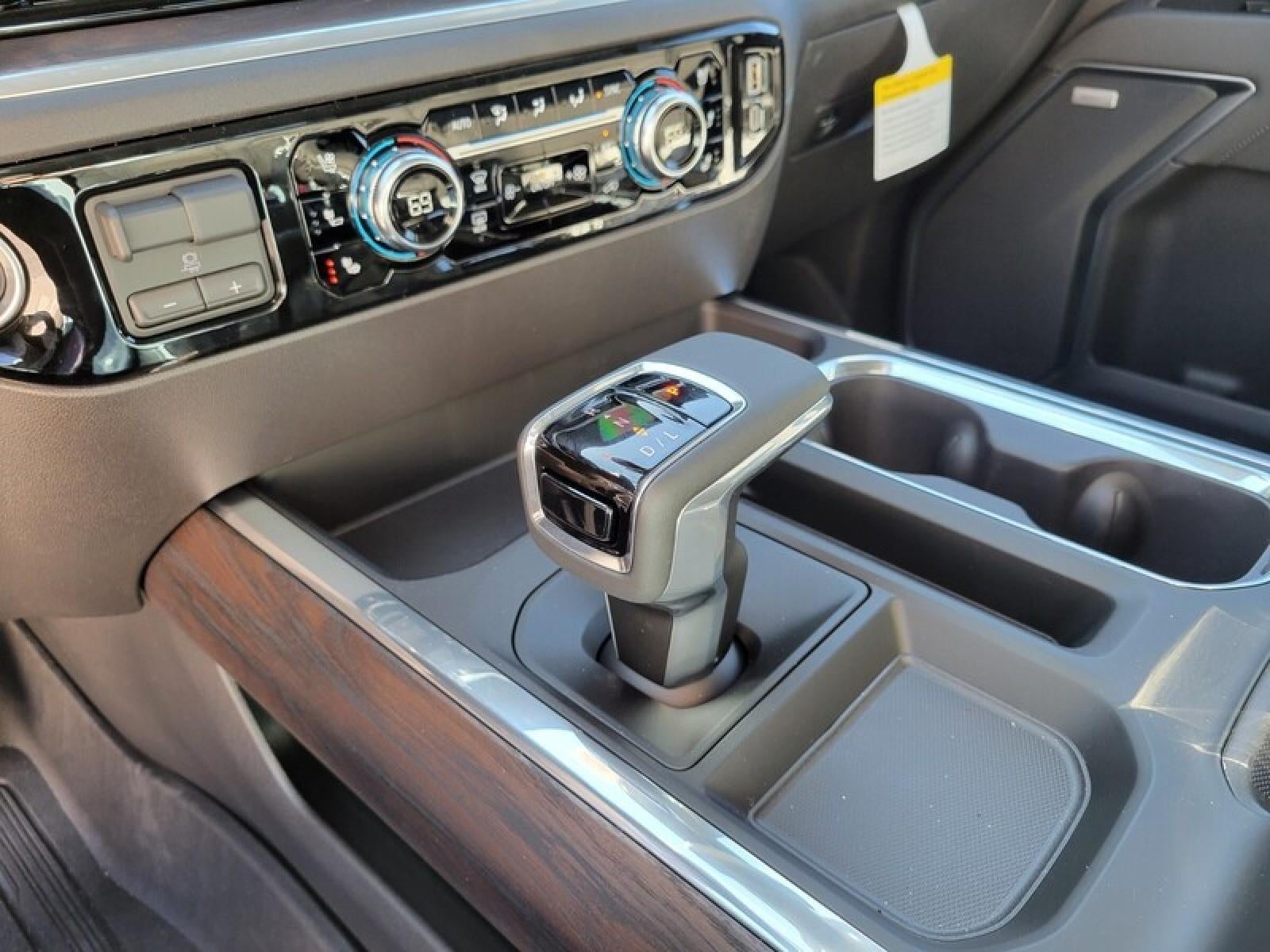 2026 GMC Sierra 1500 Crew Cab Short Box 2-Wheel Drive SLT