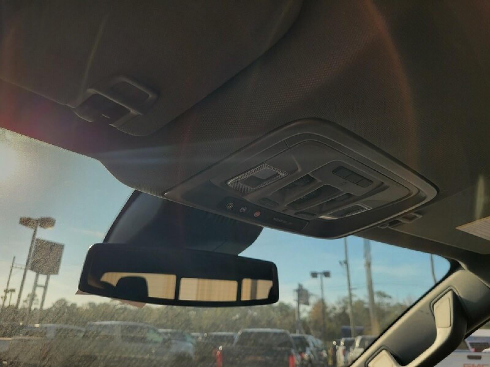 2026 GMC Sierra 1500 Crew Cab Short Box 2-Wheel Drive SLT