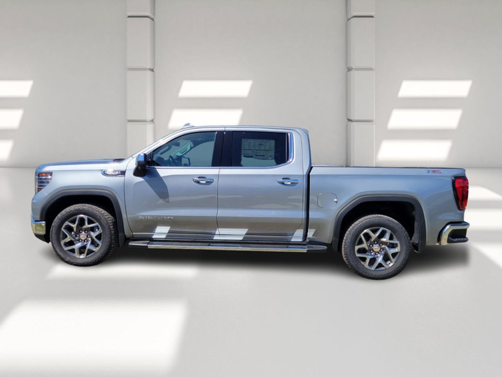 2026 GMC Sierra 1500 Crew Cab Short Box 2-Wheel Drive SLT