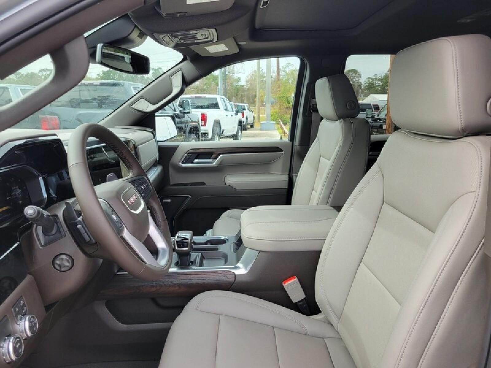 2026 GMC Sierra 1500 Crew Cab Short Box 2-Wheel Drive SLT