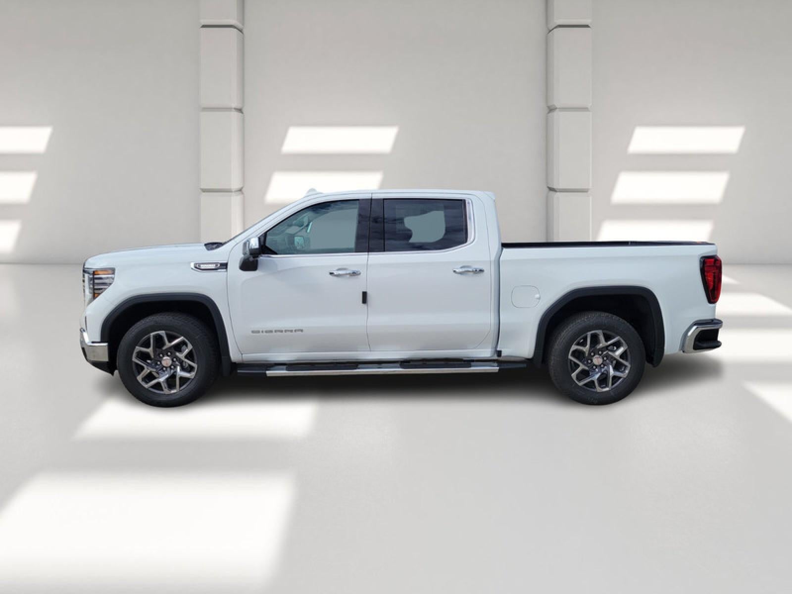 2026 GMC Sierra 1500 Crew Cab Short Box 2-Wheel Drive SLT