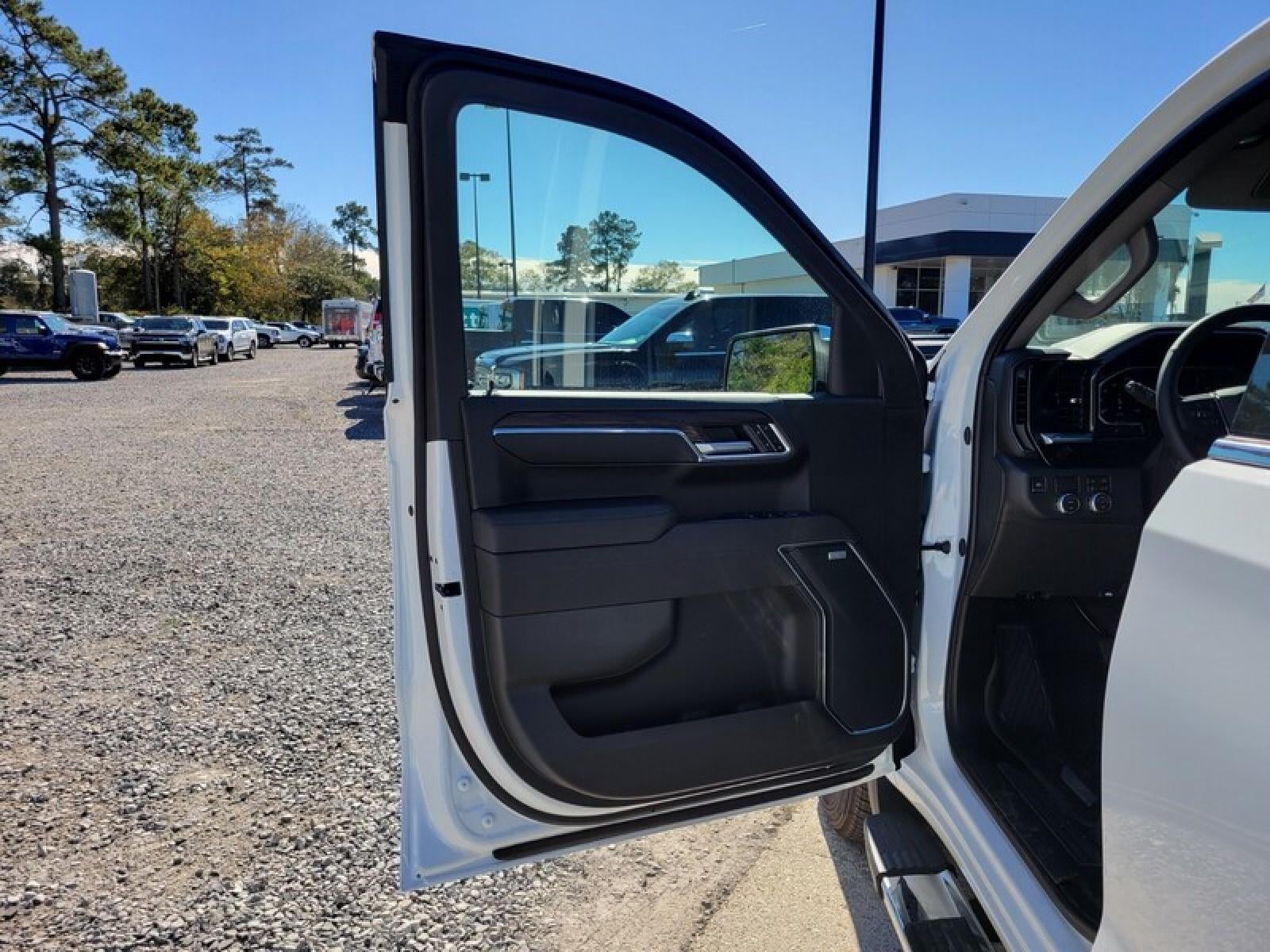 2026 GMC Sierra 1500 Crew Cab Short Box 2-Wheel Drive SLT