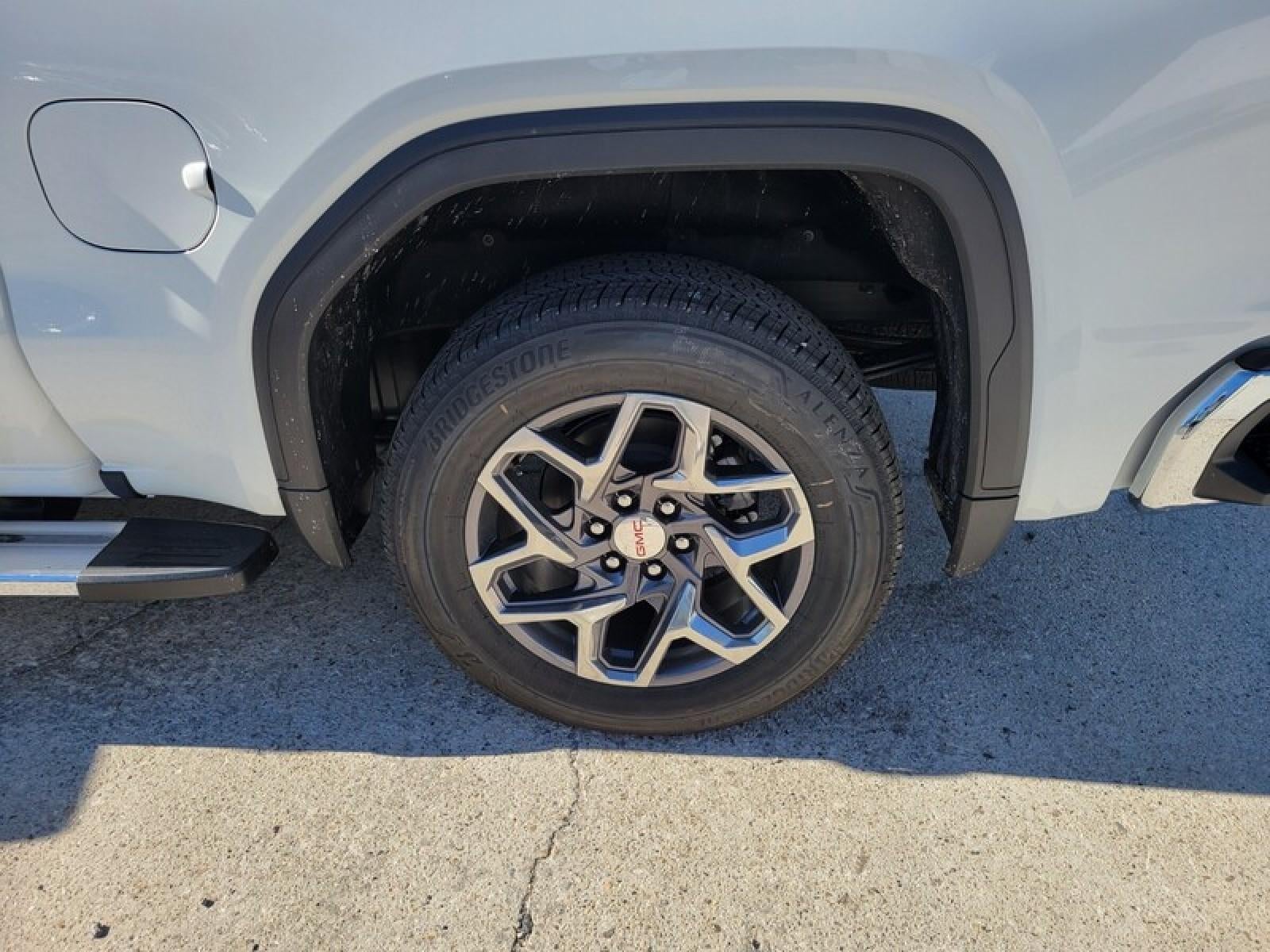 2026 GMC Sierra 1500 Crew Cab Short Box 2-Wheel Drive SLT