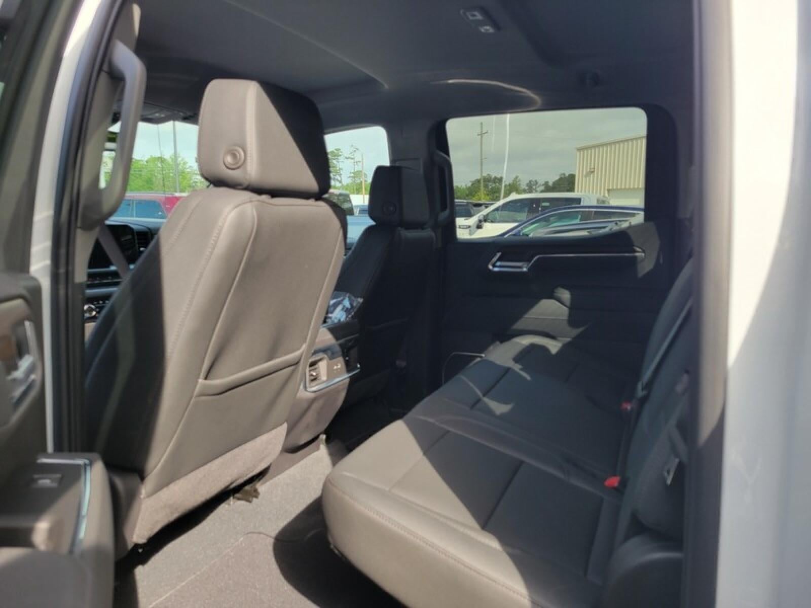 2026 GMC Sierra 1500 Crew Cab Short Box 2-Wheel Drive SLT