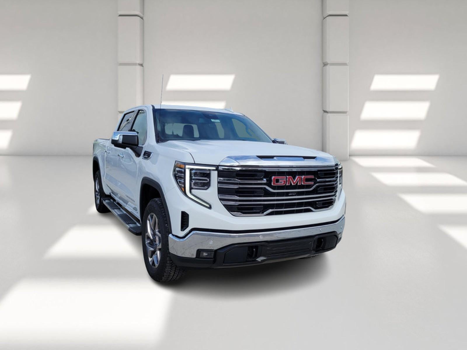 2026 GMC Sierra 1500 Crew Cab Short Box 2-Wheel Drive SLT