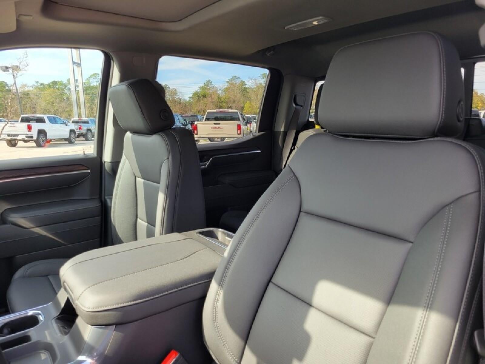 2026 GMC Sierra 1500 Crew Cab Short Box 2-Wheel Drive SLT