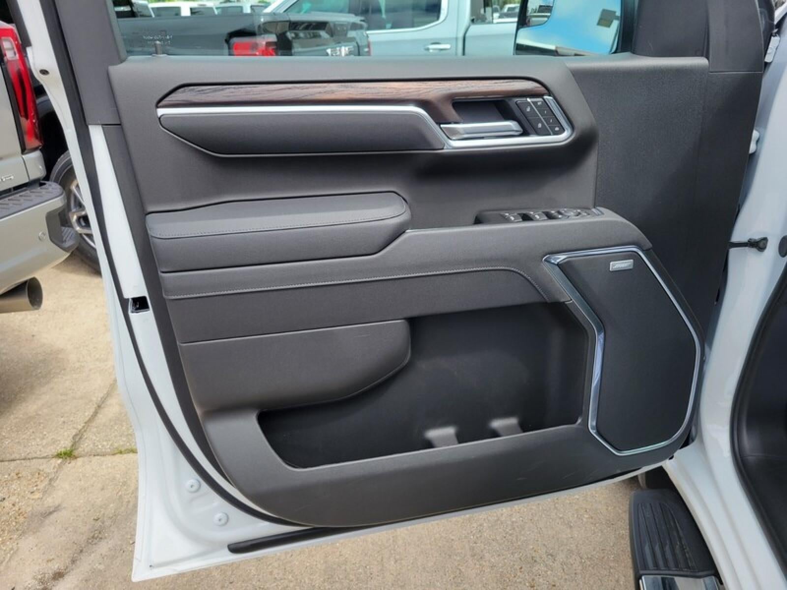 2026 GMC Sierra 1500 Crew Cab Short Box 2-Wheel Drive SLT