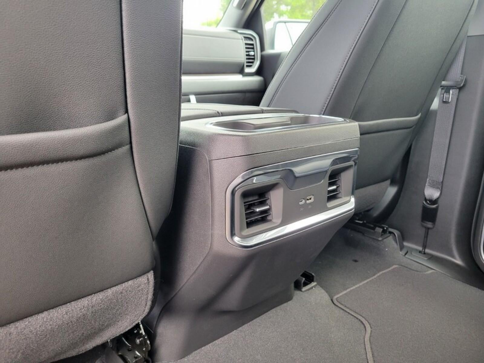 2026 GMC Sierra 1500 Crew Cab Short Box 2-Wheel Drive SLT