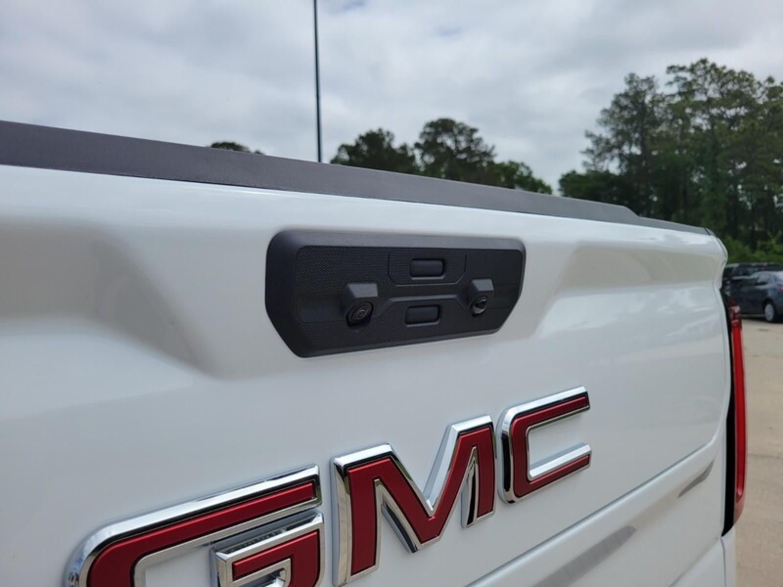2026 GMC Sierra 1500 Crew Cab Short Box 2-Wheel Drive SLT