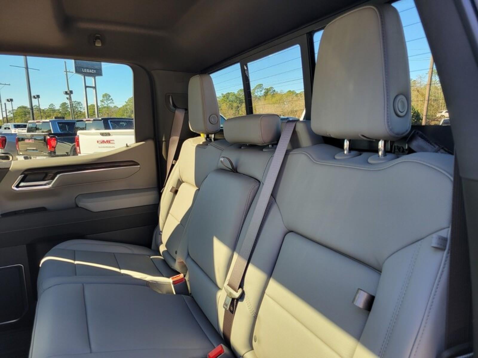 2026 GMC Sierra 1500 Crew Cab Short Box 2-Wheel Drive SLT