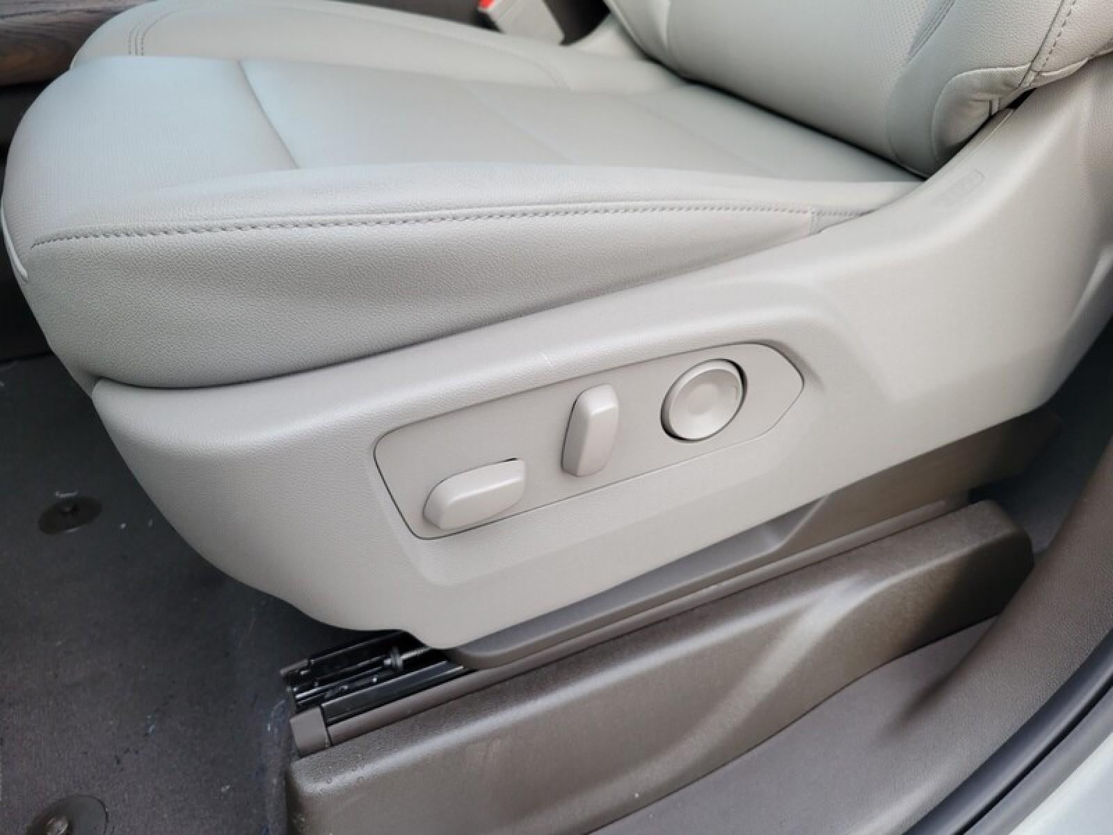 2026 GMC Sierra 1500 Crew Cab Short Box 2-Wheel Drive SLT