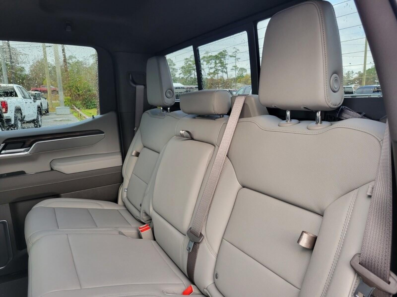 2026 GMC Sierra 1500 Crew Cab Short Box 2-Wheel Drive SLT