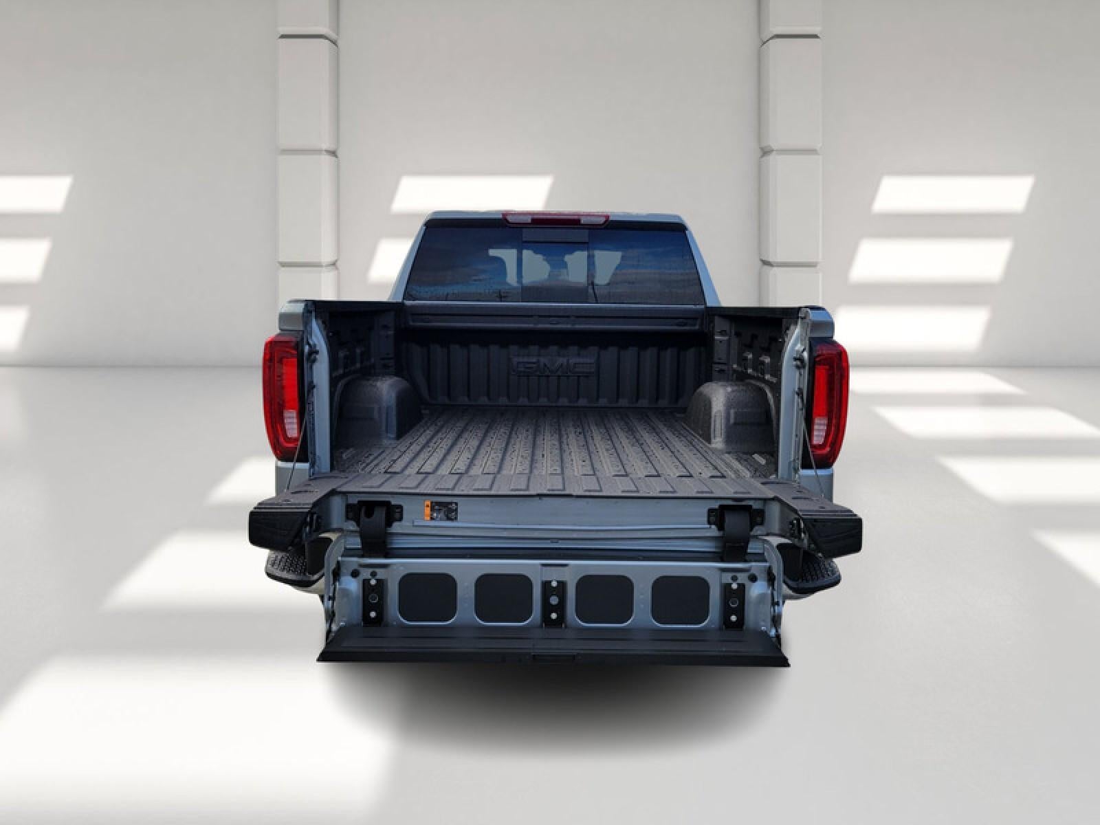 2026 GMC Sierra 1500 Crew Cab Short Box 2-Wheel Drive SLT