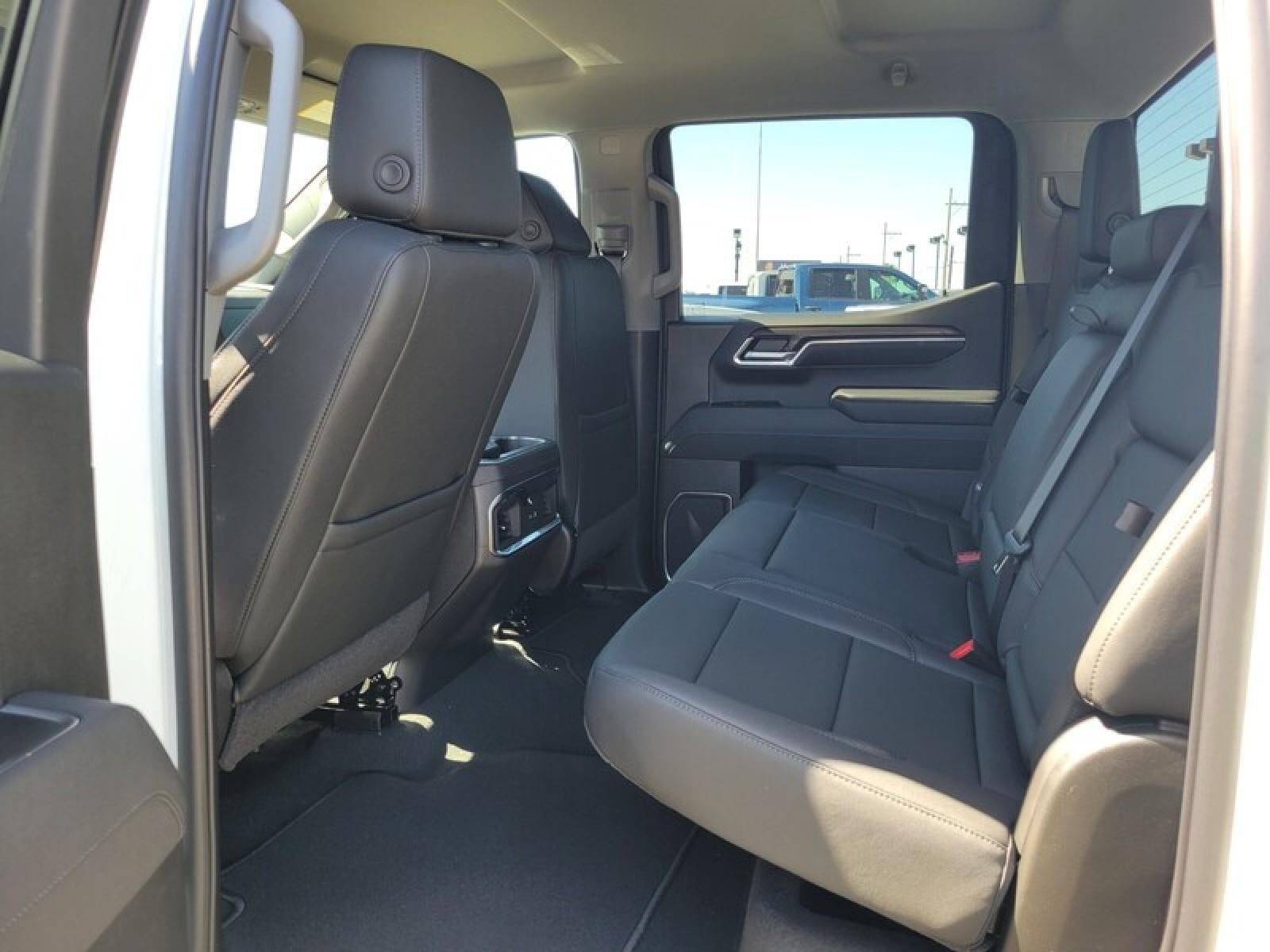 2026 GMC Sierra 1500 Crew Cab Short Box 2-Wheel Drive SLT