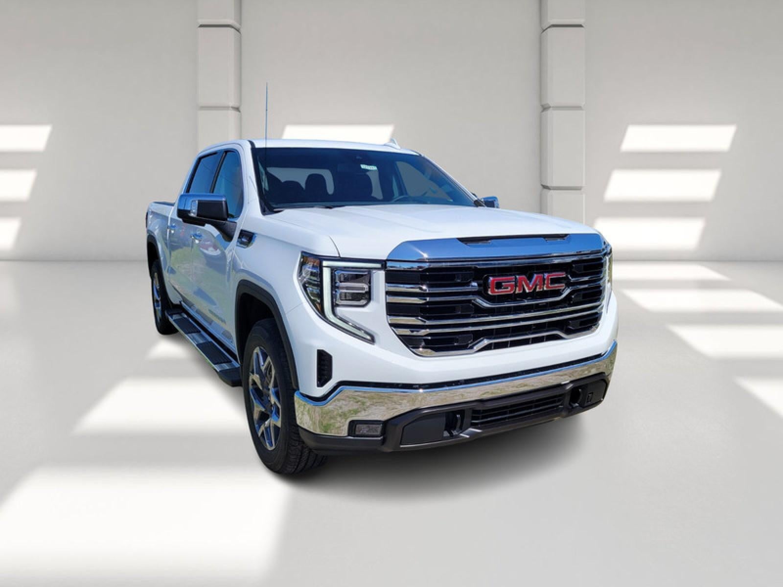 2026 GMC Sierra 1500 Crew Cab Short Box 2-Wheel Drive SLT