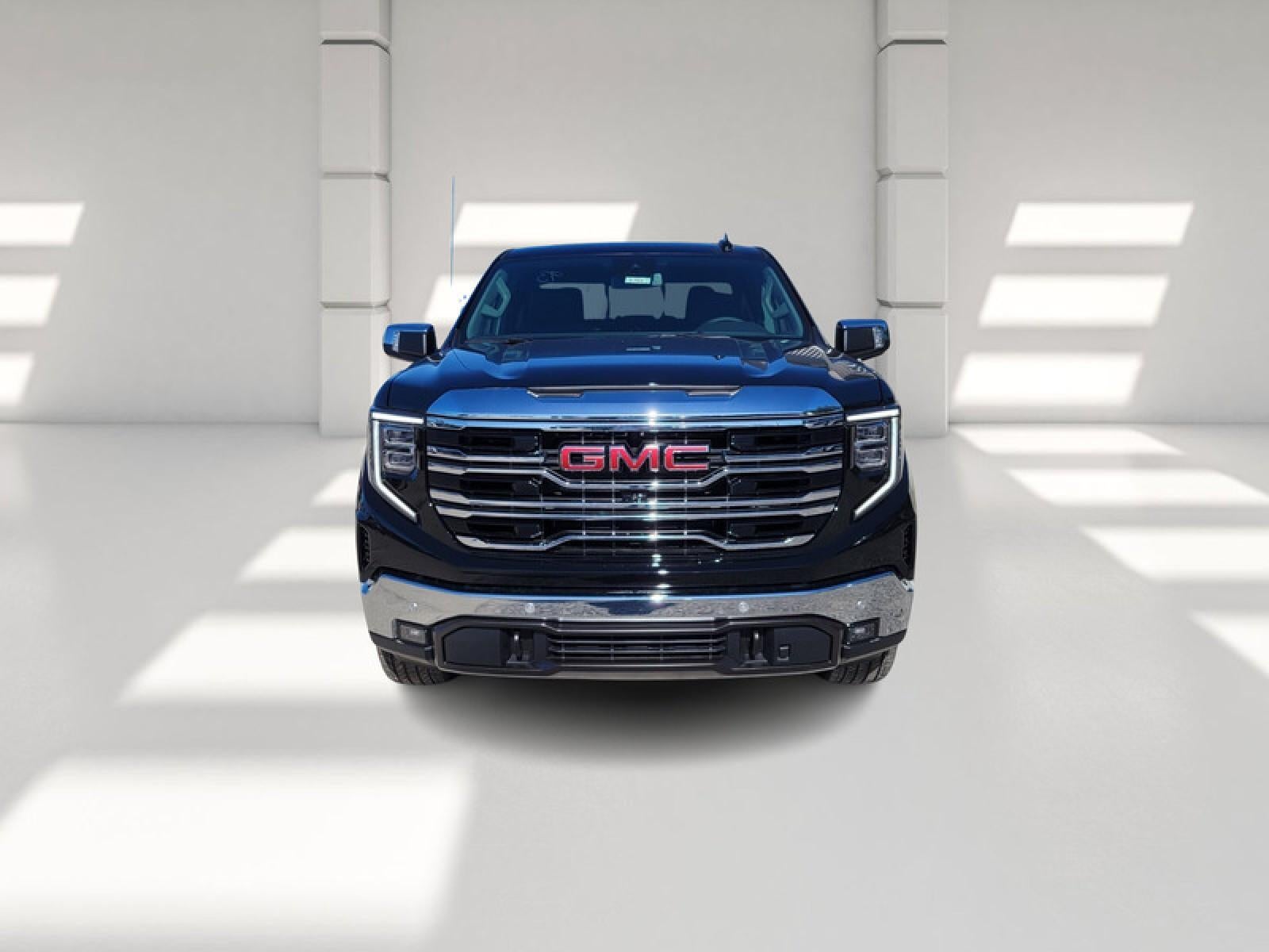 2026 GMC Sierra 1500 Crew Cab Short Box 2-Wheel Drive SLT