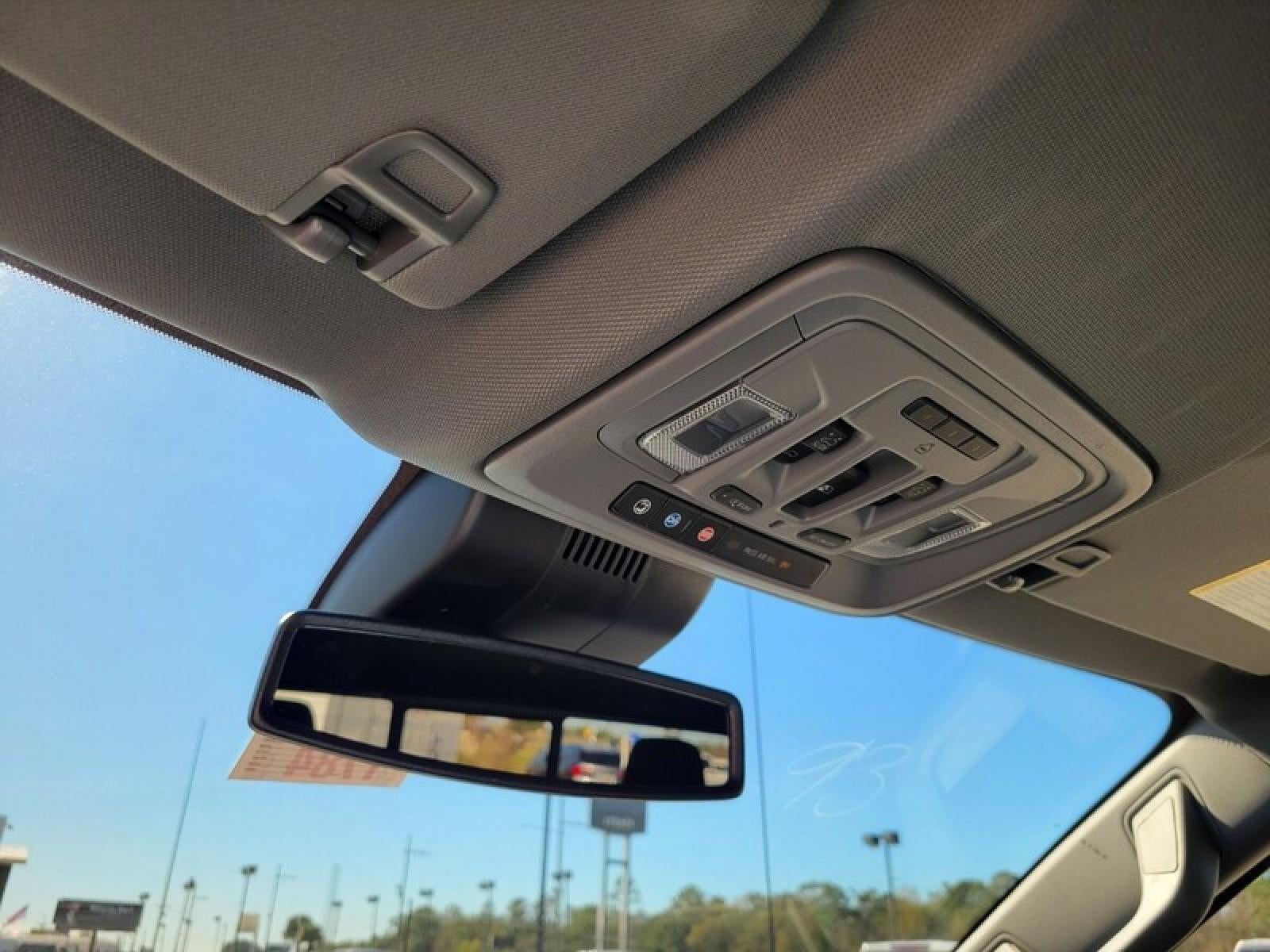 2026 GMC Sierra 1500 Crew Cab Short Box 2-Wheel Drive SLT