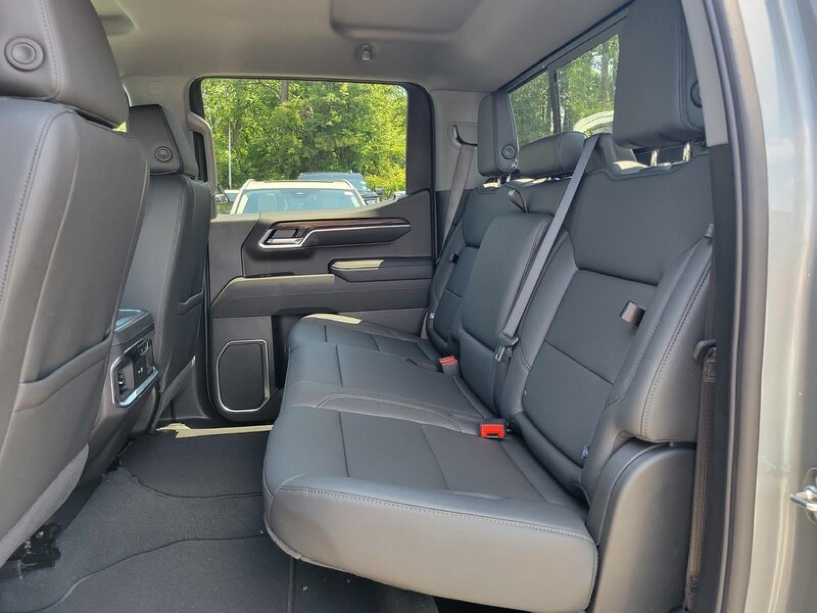 2026 GMC Sierra 1500 Crew Cab Short Box 2-Wheel Drive SLT