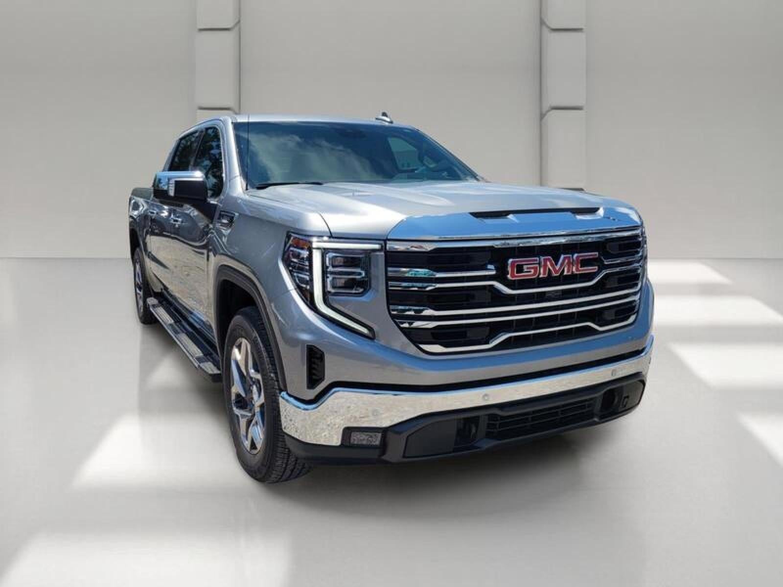 2026 GMC Sierra 1500 Crew Cab Short Box 2-Wheel Drive SLT