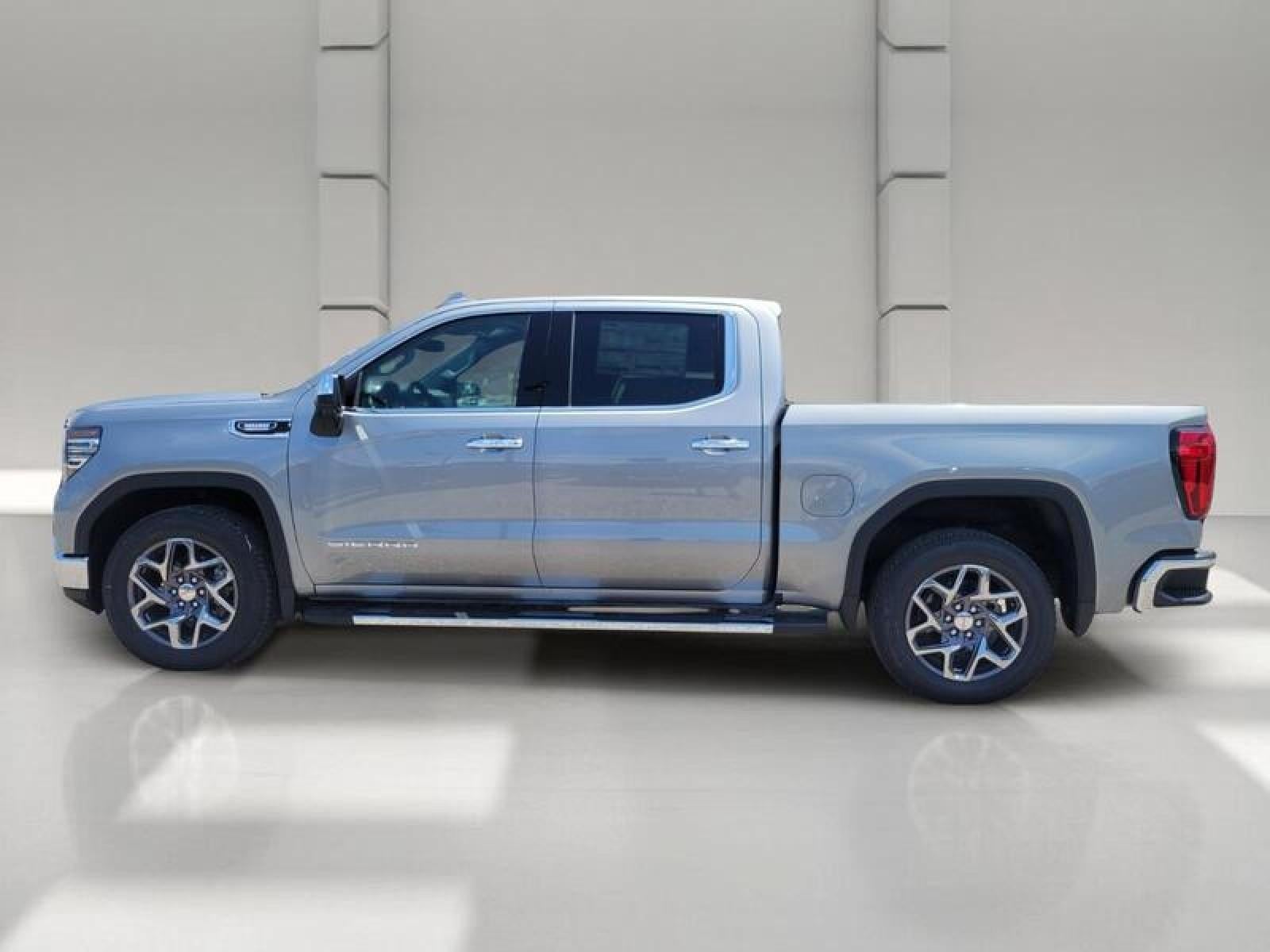 2026 GMC Sierra 1500 Crew Cab Short Box 2-Wheel Drive SLT
