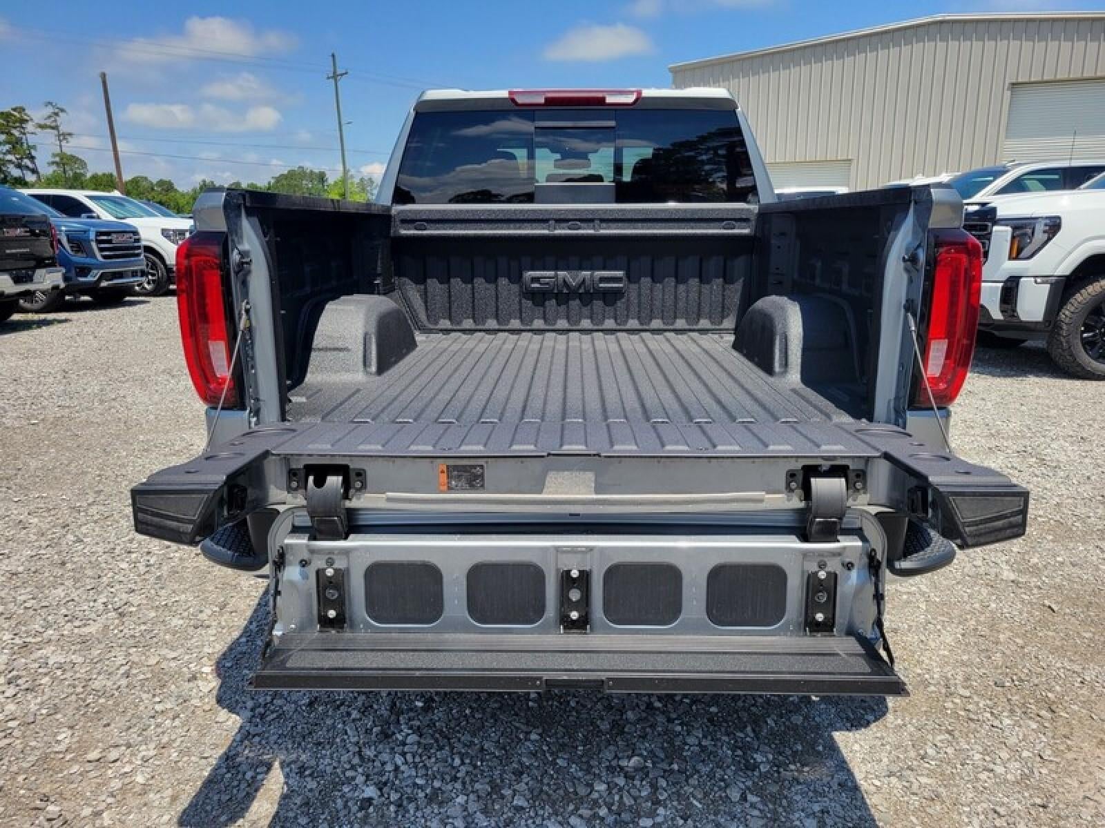 2026 GMC Sierra 1500 Crew Cab Short Box 2-Wheel Drive SLT