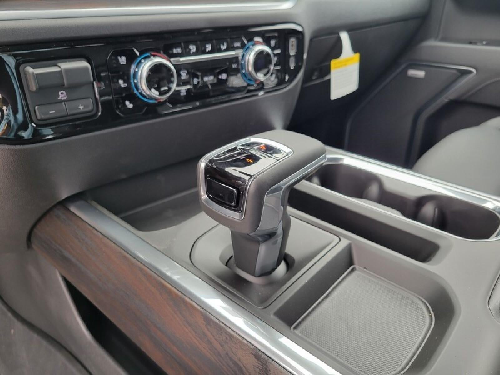 2026 GMC Sierra 1500 Crew Cab Short Box 2-Wheel Drive SLT