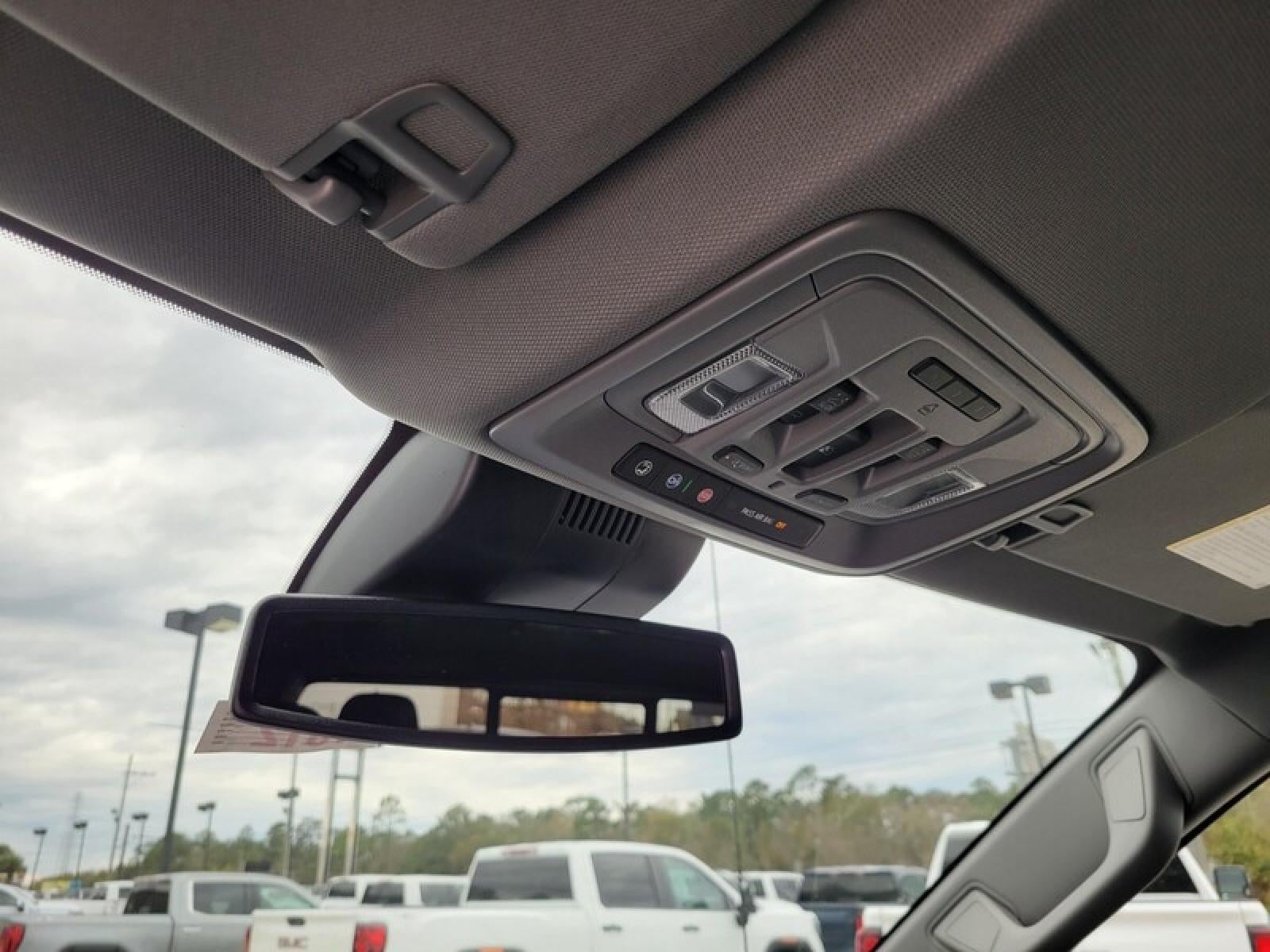 2026 GMC Sierra 1500 Crew Cab Short Box 2-Wheel Drive SLT