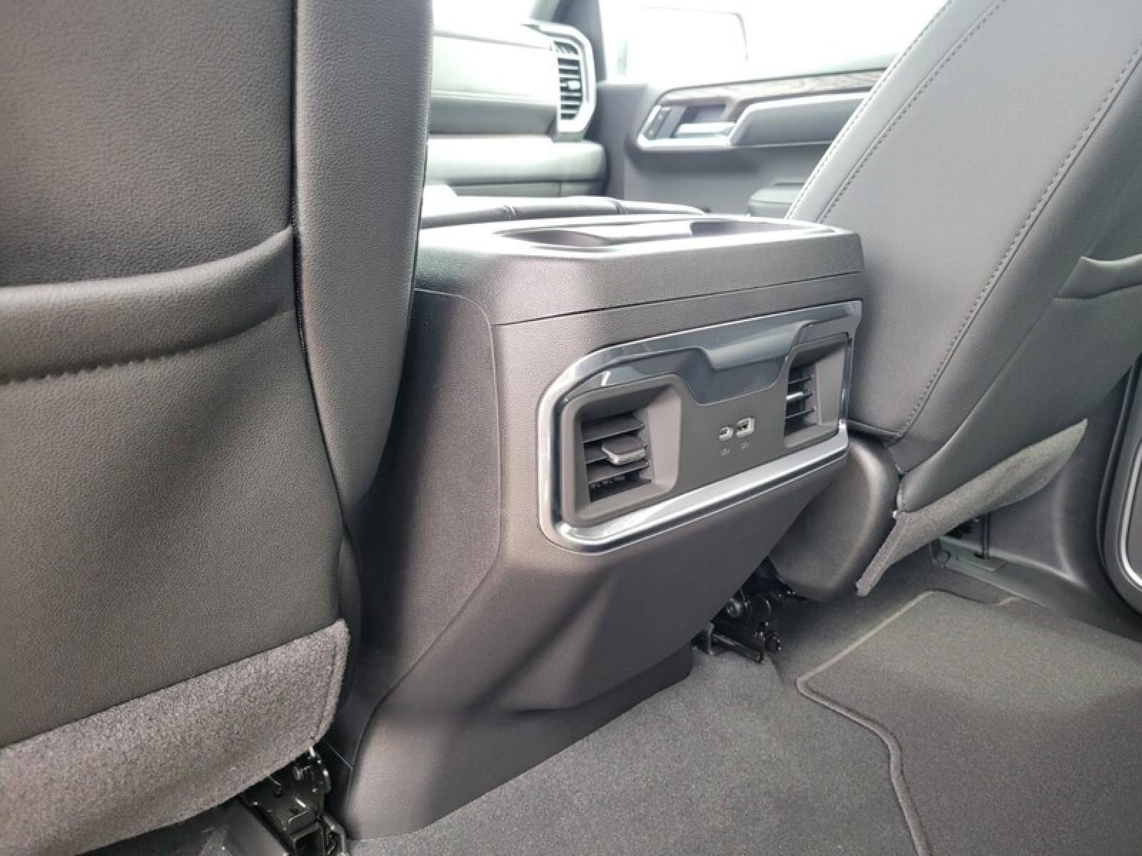 2026 GMC Sierra 1500 Crew Cab Short Box 2-Wheel Drive SLT