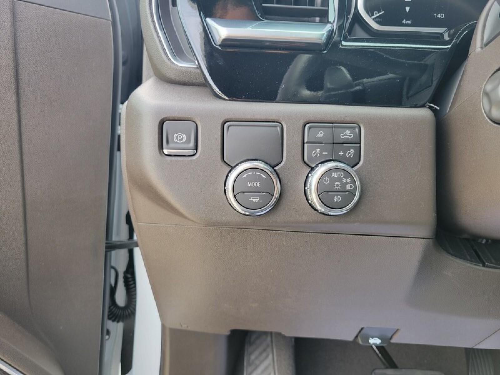 2026 GMC Sierra 1500 Crew Cab Short Box 2-Wheel Drive SLT