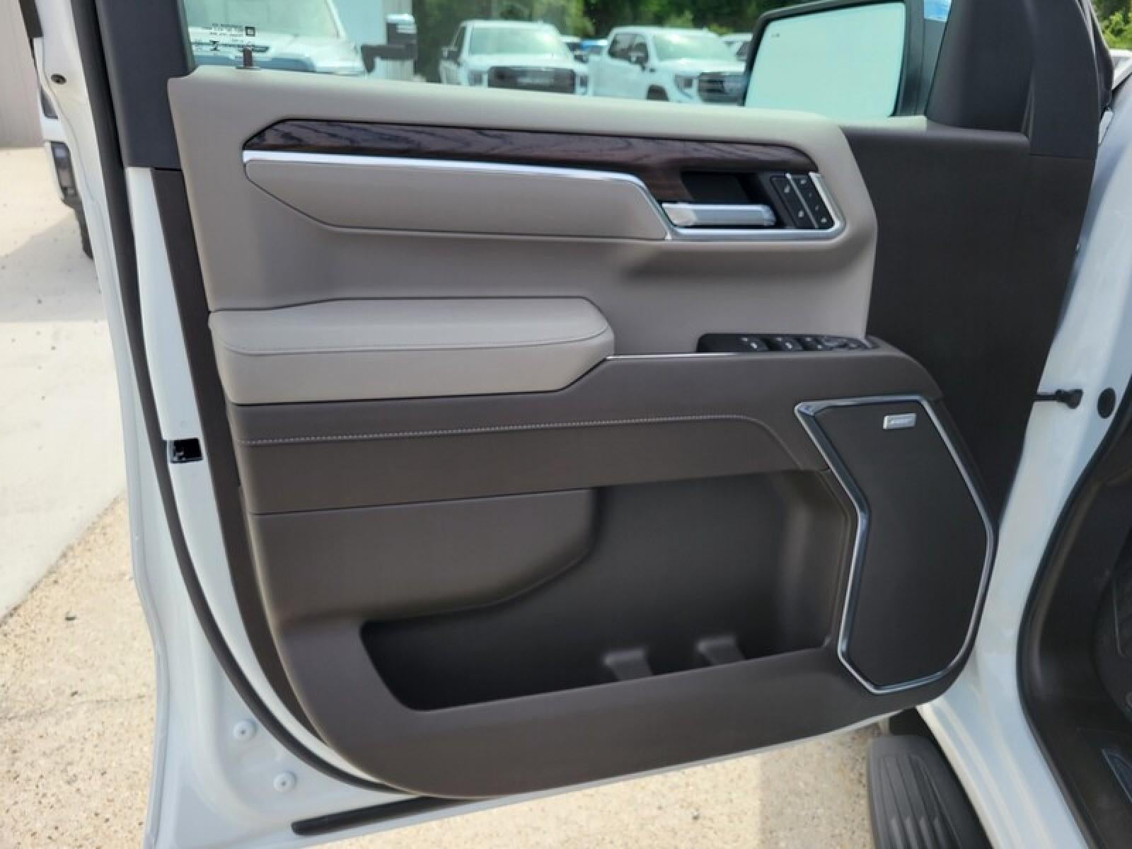 2026 GMC Sierra 1500 Crew Cab Short Box 2-Wheel Drive SLT