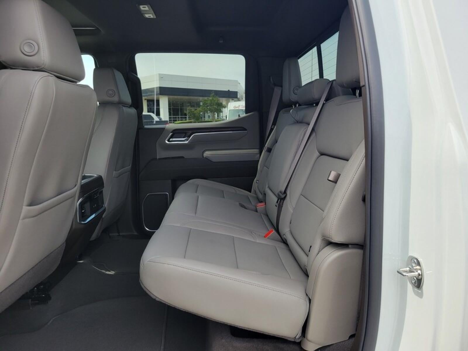 2026 GMC Sierra 1500 Crew Cab Short Box 2-Wheel Drive SLT