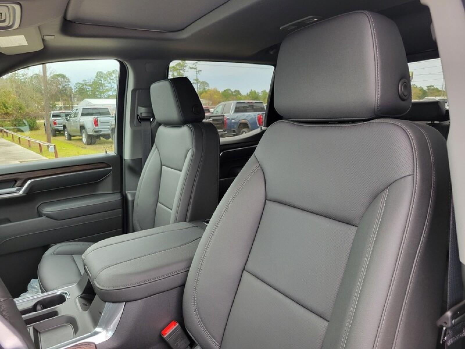 2026 GMC Sierra 1500 Crew Cab Short Box 2-Wheel Drive SLT