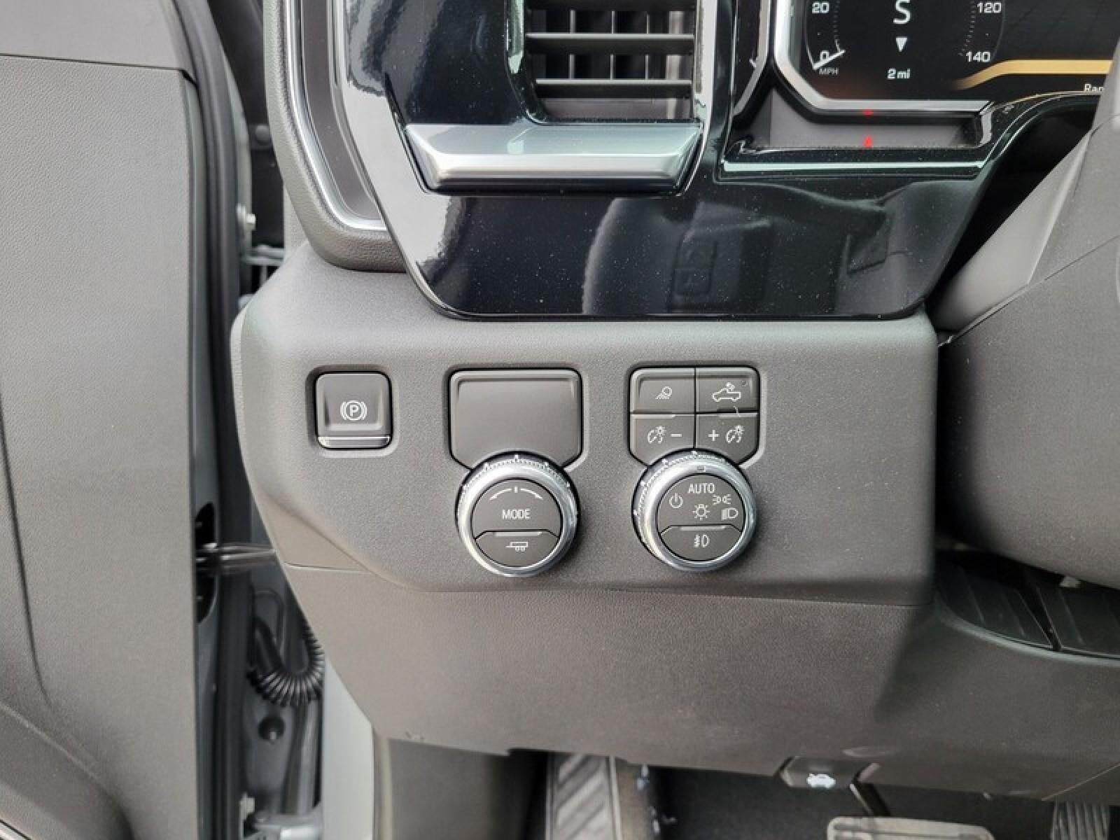 2026 GMC Sierra 1500 Crew Cab Short Box 2-Wheel Drive SLT