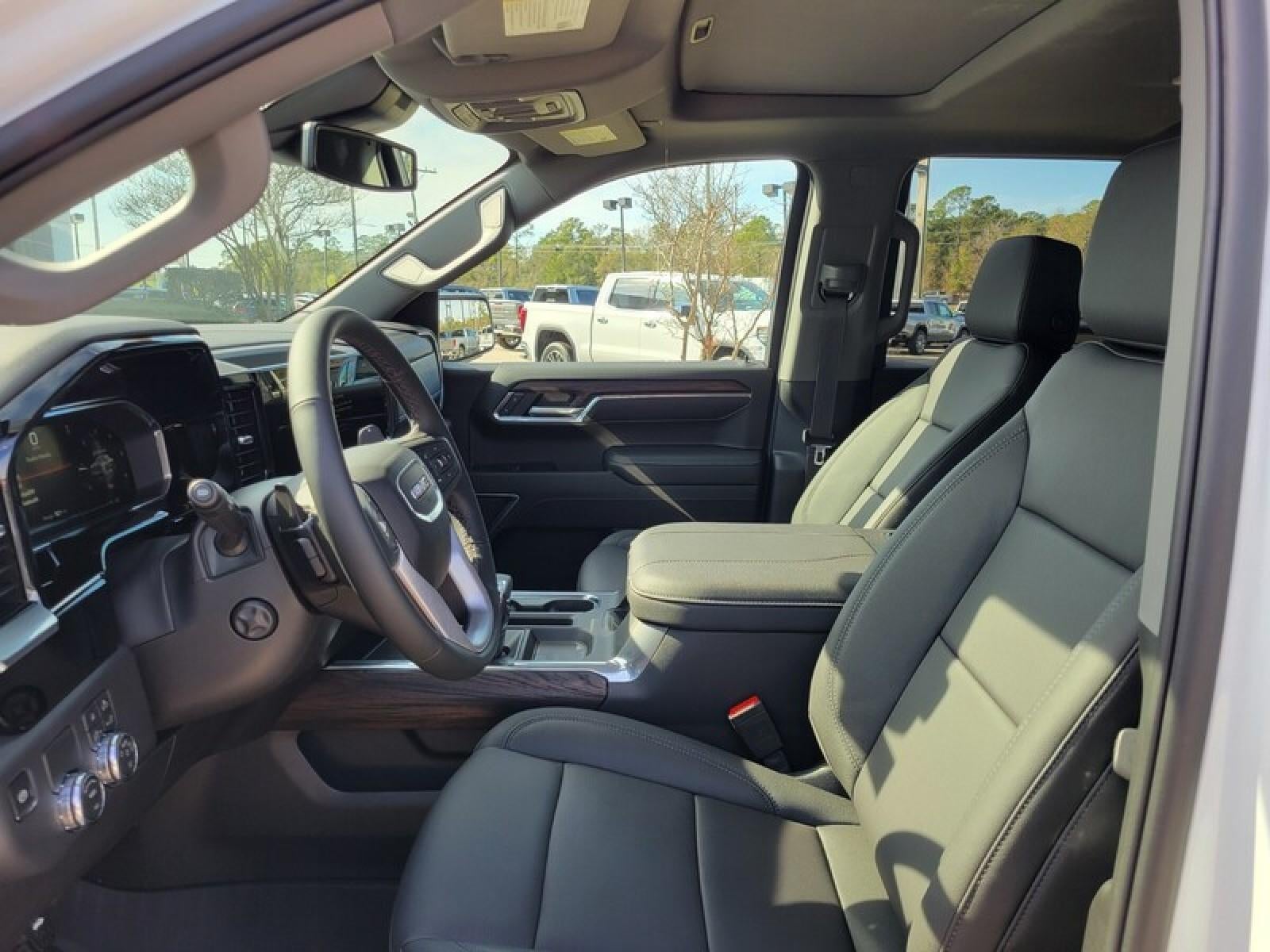 2026 GMC Sierra 1500 Crew Cab Short Box 2-Wheel Drive SLT